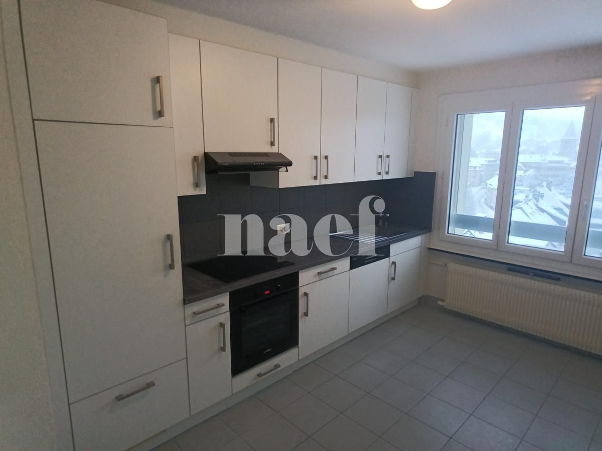 Appartement 2.5 pièces avec balcon à Le Locle