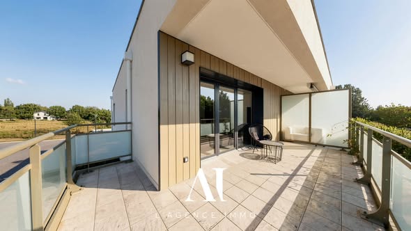 Appartement T4 au premier étage avec balcon et garage à Versonnex