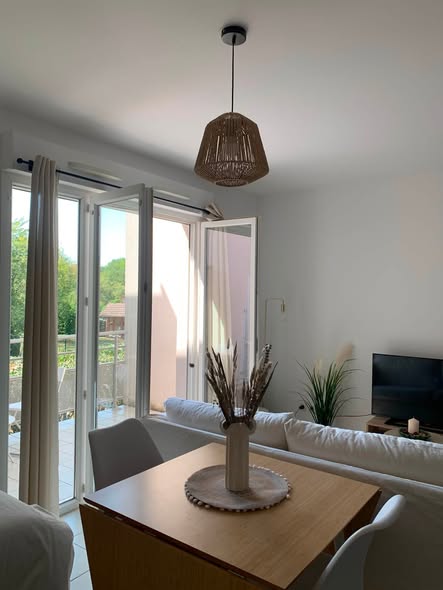 Studio meublé avec balcon et parking à Veigy-Foncenex