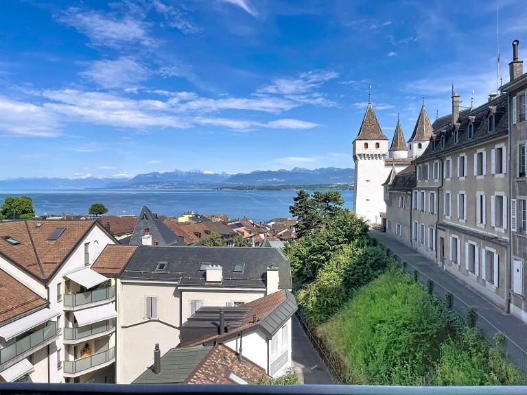 Superbe appartement 4 pièces avec vue lac à Nyon