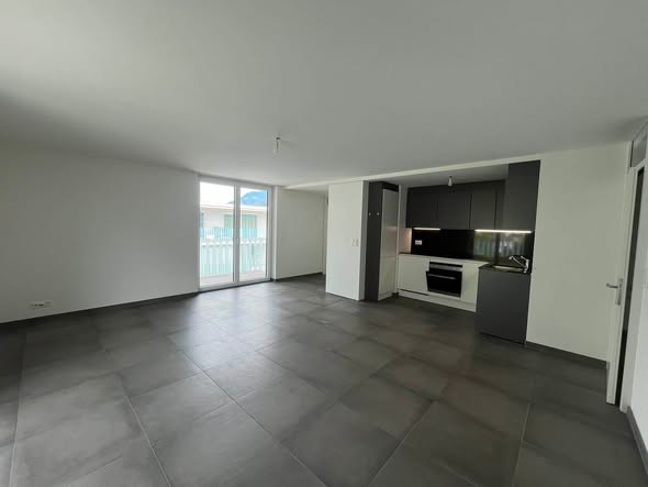 Superbe appartement 2.5 pièces à Fully avec grande terrasse