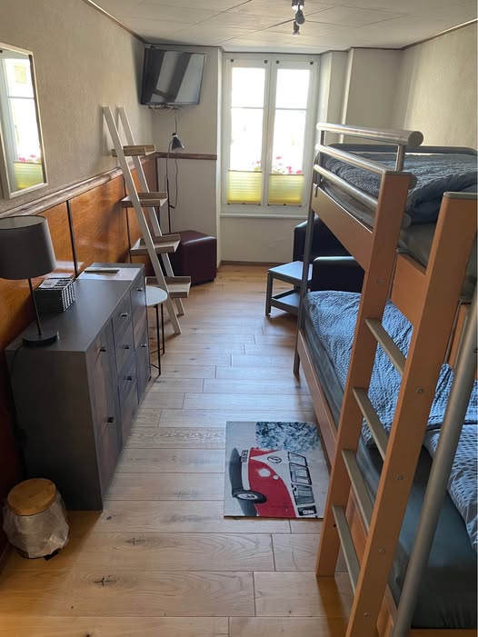 Zimmer möbliert zum vermieten